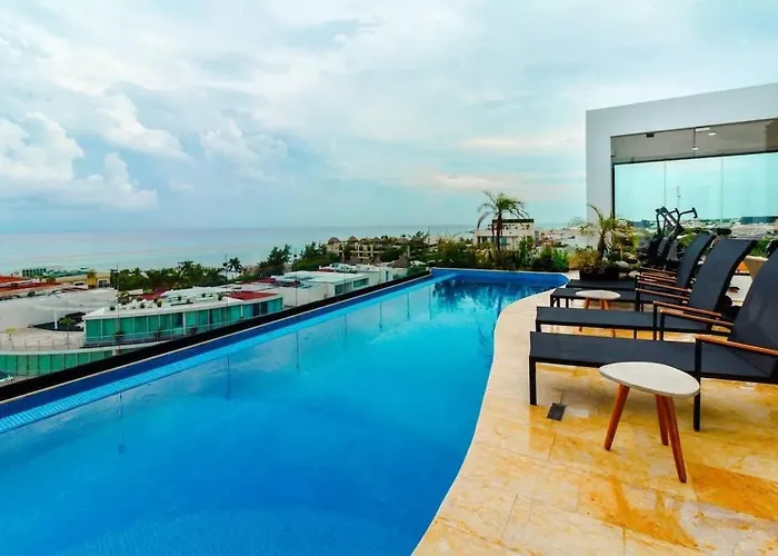 - Rooftop Pool Gym Near *